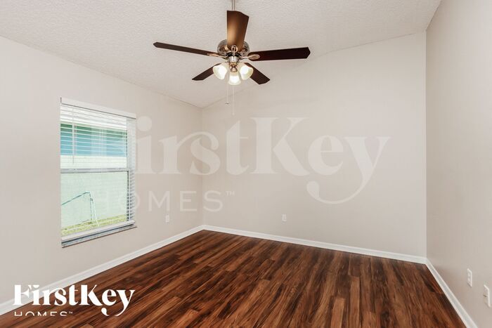 Building Photo - 2721 Stratford Pointe Dr