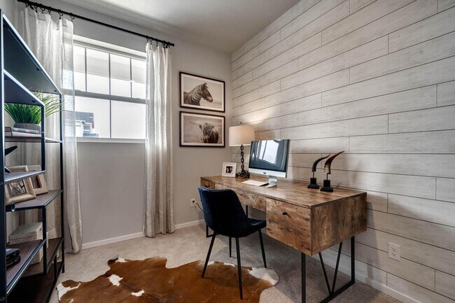 Building Photo - Modern 4 bedroom with den and neighborhood pool!