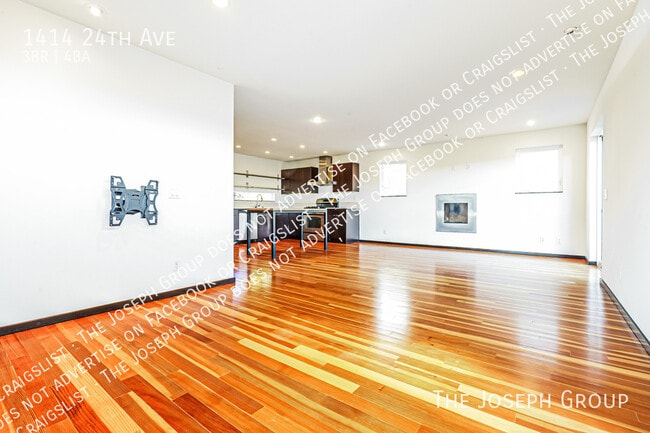 Building Photo - 1414 24th Ave