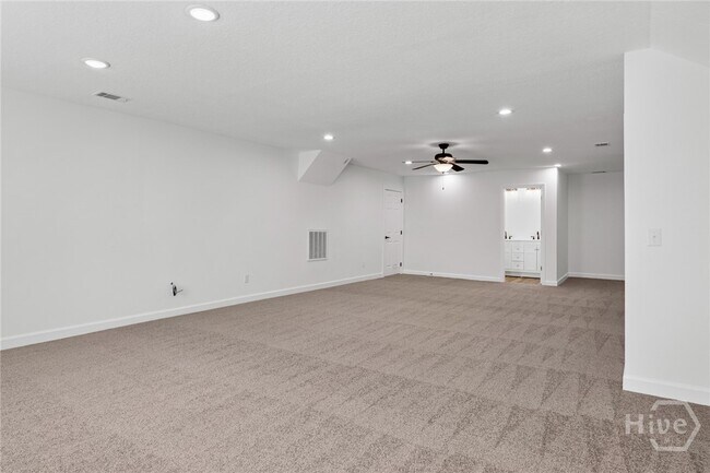 Building Photo - 32 Weatherby Cir