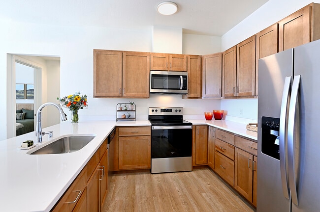 Building Photo - Acequia Lofts