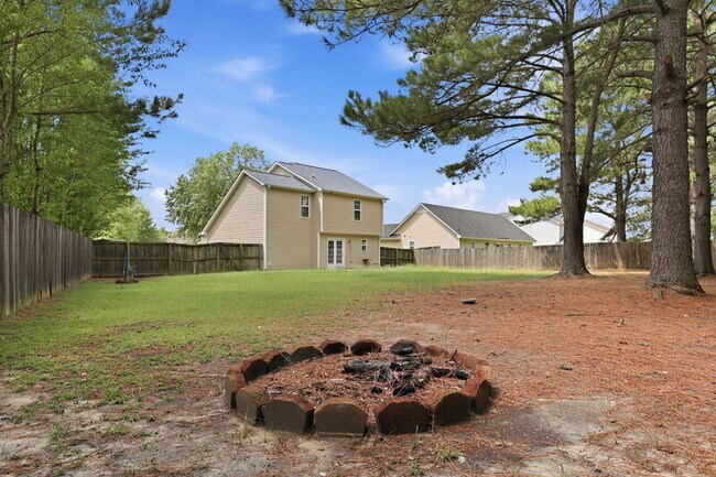 Building Photo - 4906 Yorkchester Dr