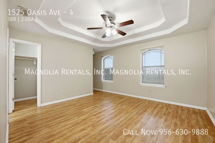 Building Photo - 1525 Oasis Dr