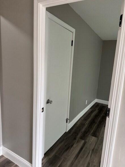 Building Photo - 2620 Fees S