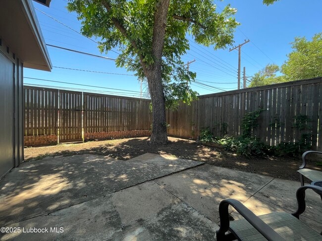 Building Photo - 2417 33rd St