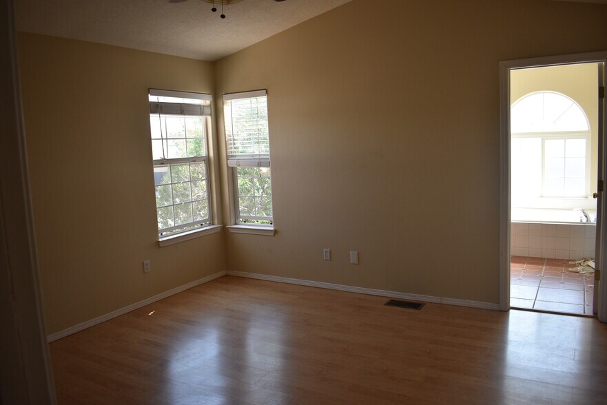 Building Photo - 2435 Red Polard Ct NW
