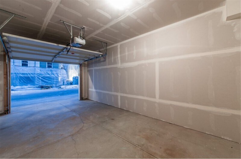 Building Photo - 14648 McKellen Dr
