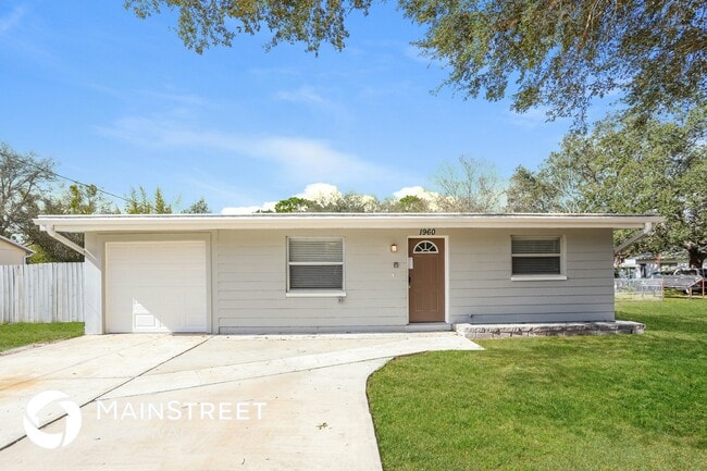Building Photo - 1960 Cecil St