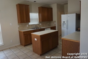Building Photo - 8731 Laurel Canyon Dr