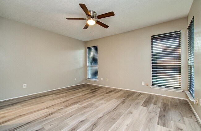 Building Photo - 26518 Cypresswood Dr