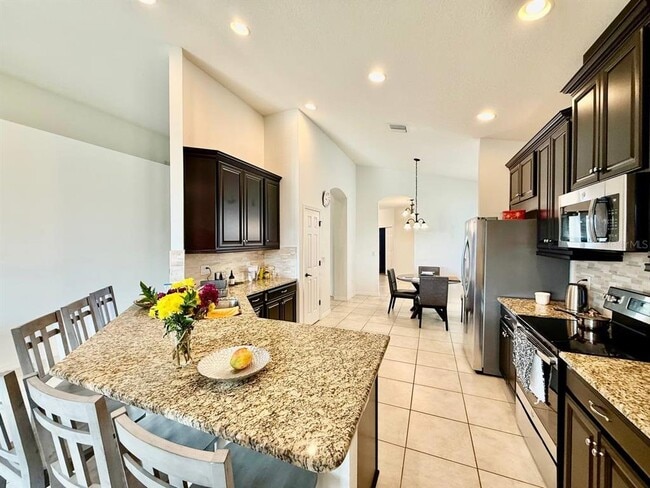 Building Photo - 7832 Red Hickory Pl