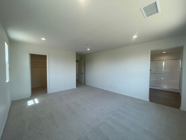 Building Photo - Victorville New Construction 5 bedroom!