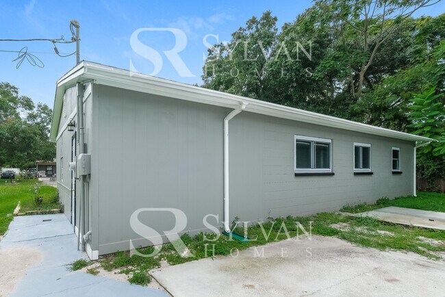 Building Photo - Everything You Need. All Right Here.