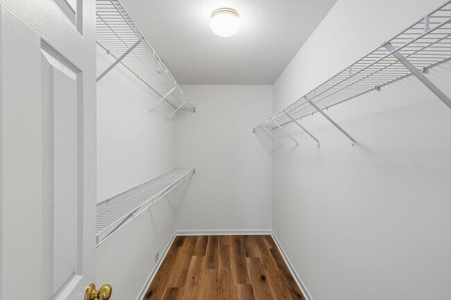 Building Photo - 5000-5002 Carrie Ridge Dr.