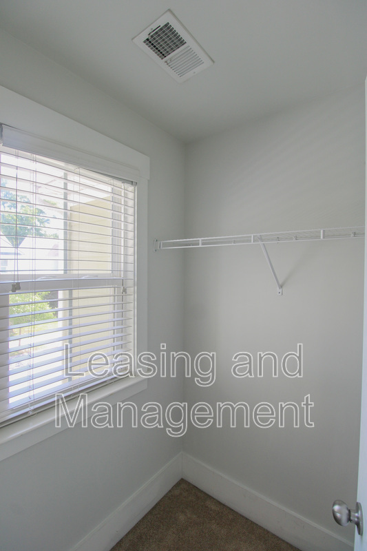Building Photo - 1129 Bright Ct
