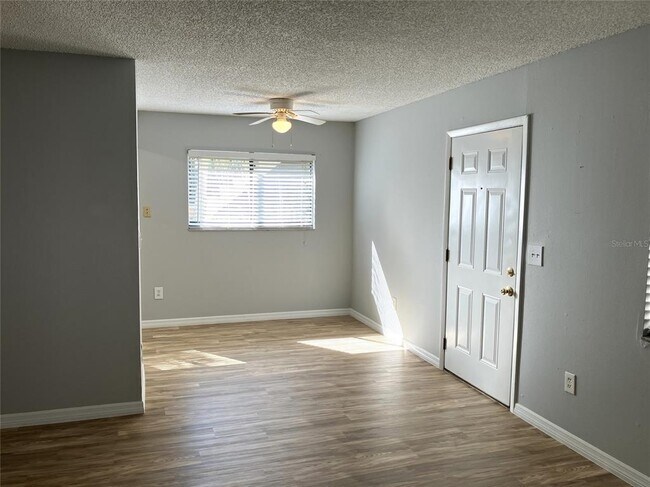 Building Photo - 11703 Raintree Village Blvd