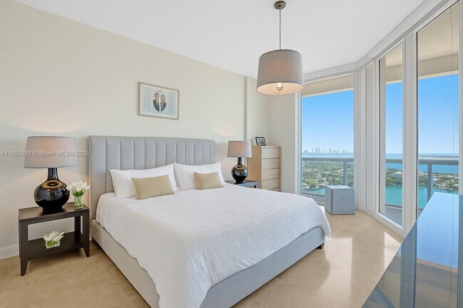 Building Photo - 4779 Collins Ave