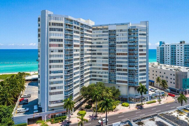Primary Photo - 7135 Collins Ave
