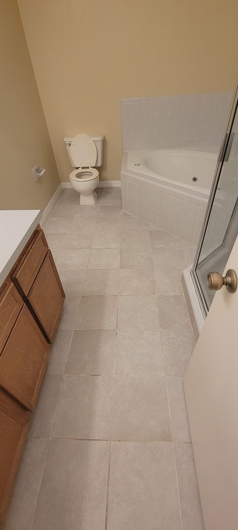 Building Photo - 2/2.5 Townhome Mile Run