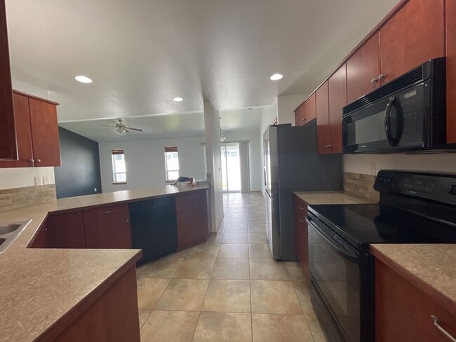 Building Photo - 1586 Meriwether Ave