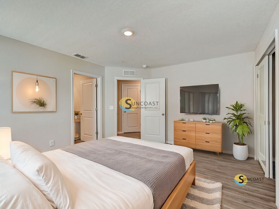 Building Photo - 9580 Hood Rd