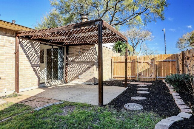 Building Photo - 24115 Anchor Ranch Dr