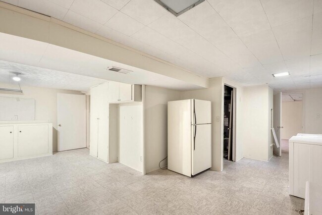 Building Photo - 7223 Reservation Dr