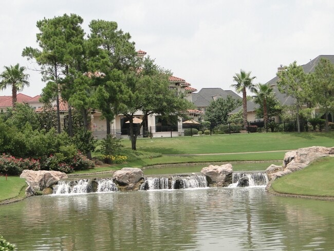 Building Photo - 11826 Legend Manor Dr
