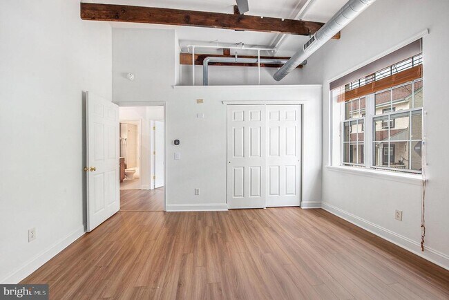 Building Photo - 541 Washington Ave