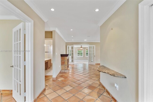 Building Photo - 300 187th St