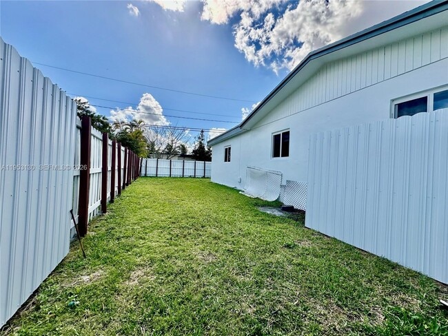 Building Photo - 11740 SW 176th St