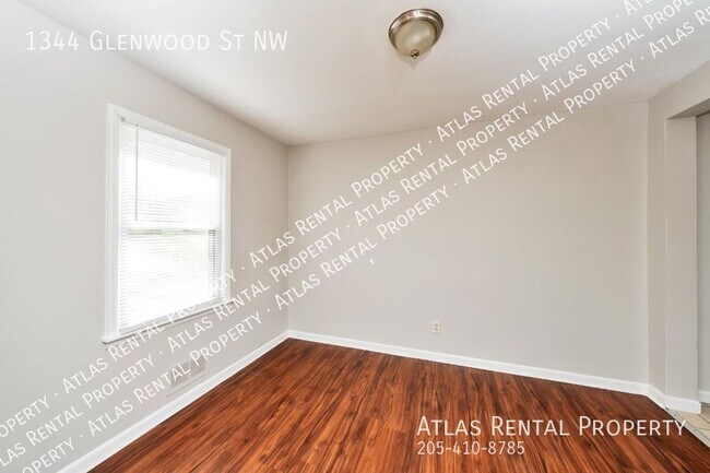 Building Photo - 1344 Glenwood St NW