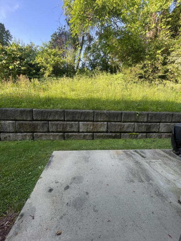 Building Photo - 93 Creekside Dr