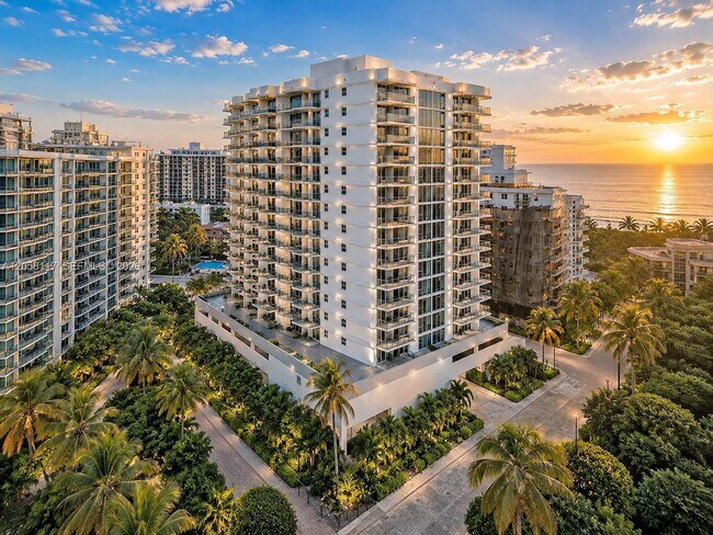 Building Photo - 2401 Collins Ave