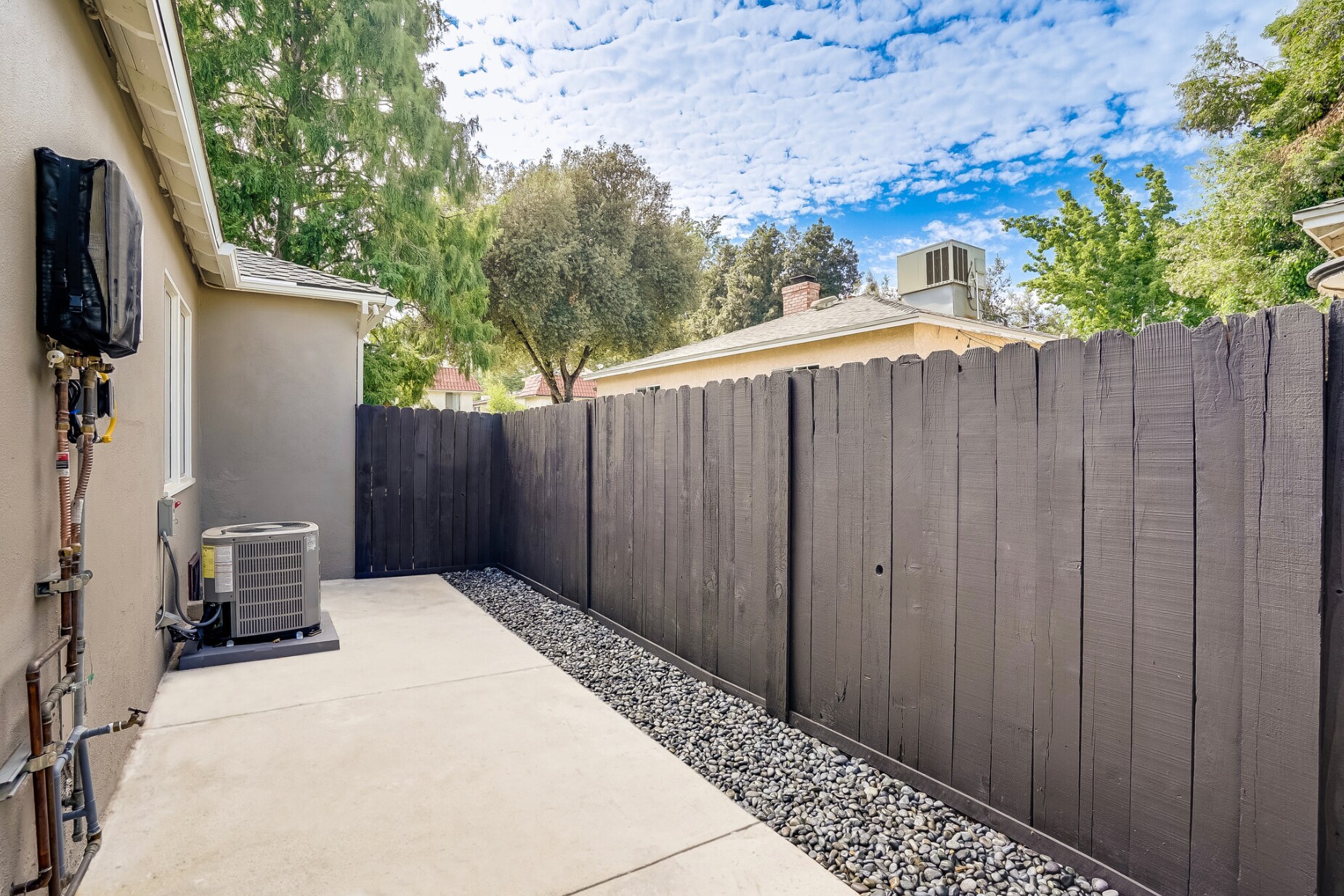 large private patio - 4244 Tujunga Ave