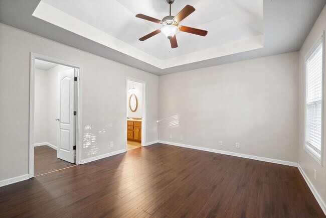 Building Photo - 2845 Teakwood Dr