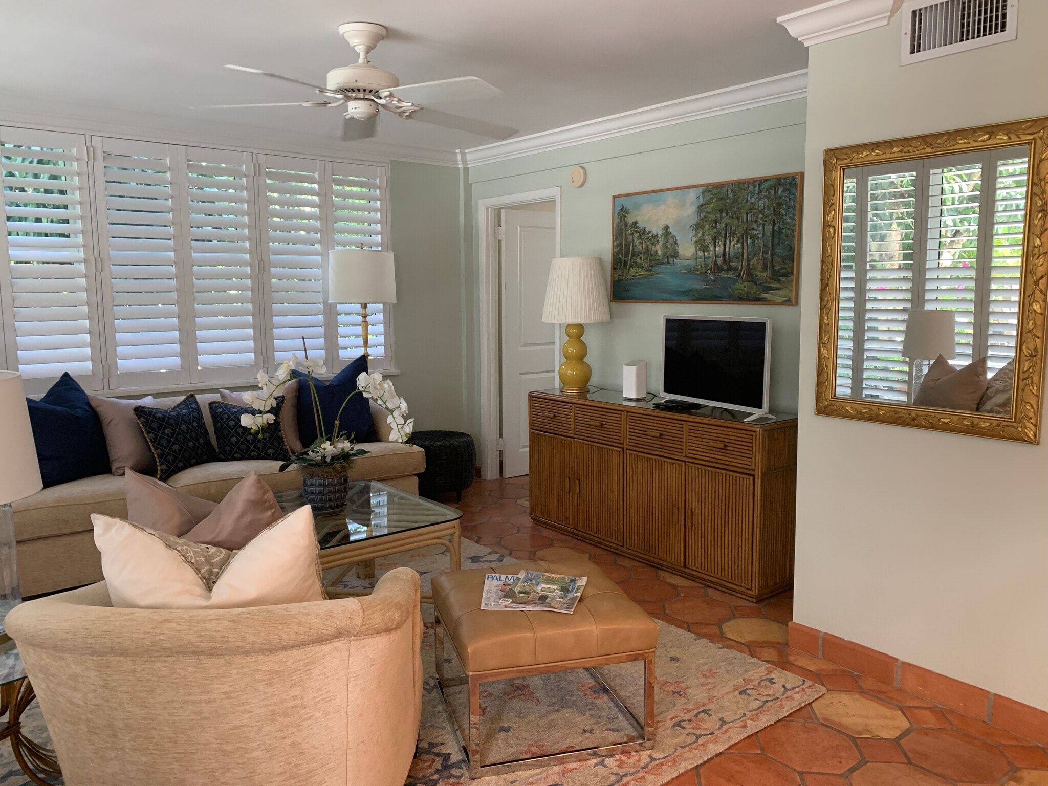 Living Room - 401 Peruvian Ave