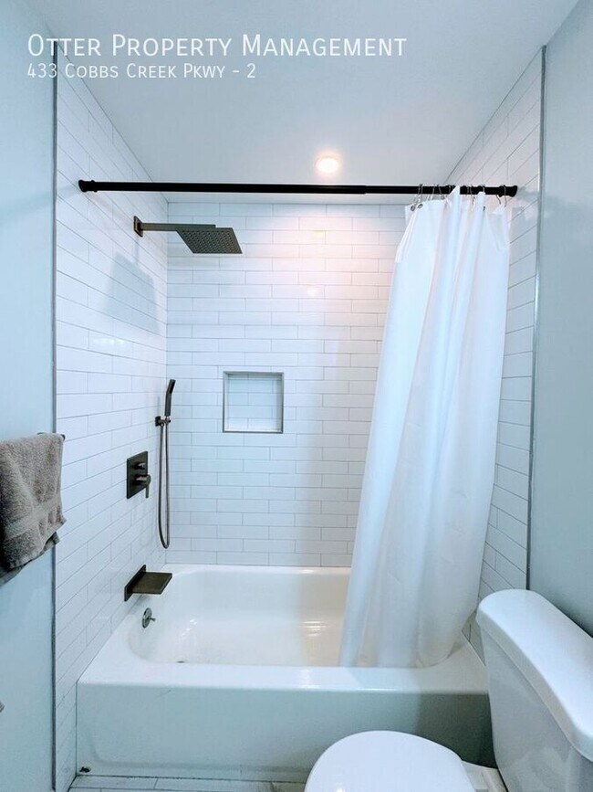 Building Photo - 433 Cobbs Creek Pkwy