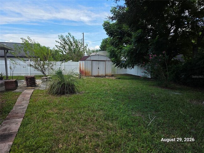 Building Photo - 834 Amidon St
