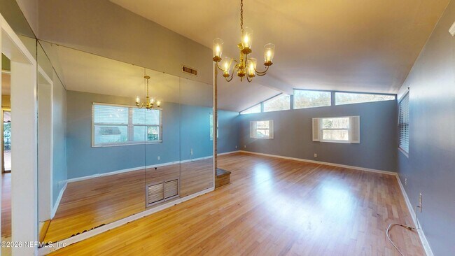 Building Photo - 3950 San Clerc Rd