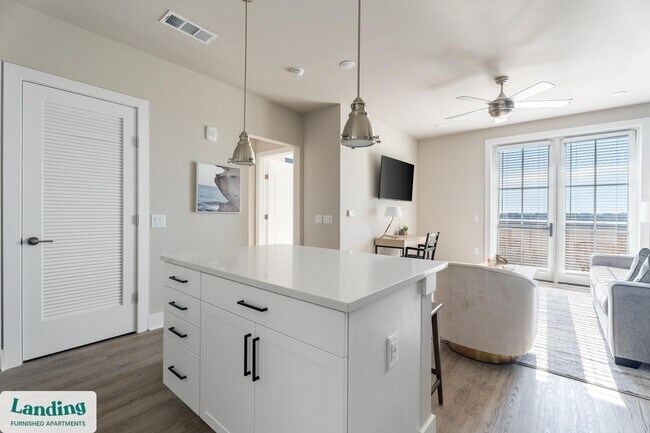 Building Photo - 300 E Broad St