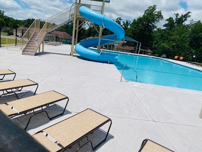 Pool - 24 Melinda Ln