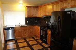 Building Photo - 2912 Charter Oak Dr