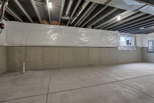 Building Photo - 3832 Old Glory Lp