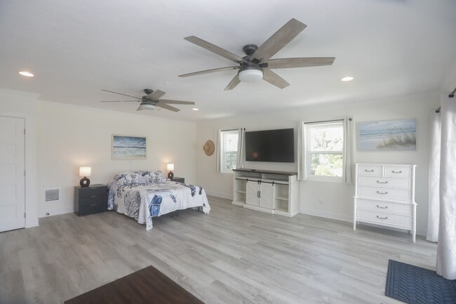 Building Photo - 8560 Heron Lagoon Cir