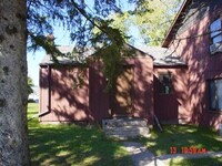 Building Photo - Cute 3 Bedroom Townhouse