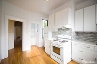 Building Photo - 527 Union St