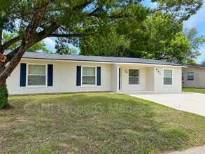 Building Photo - 601 Catwood Dr