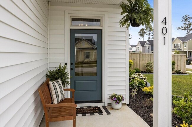 Building Photo - 401 Carrara Dr