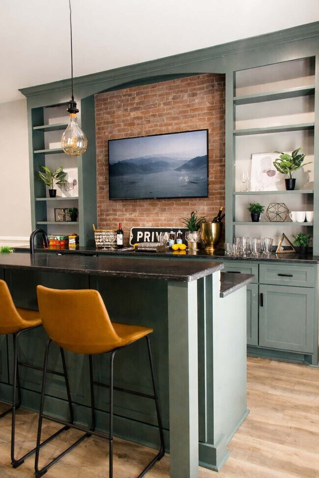 Building Photo - 131F Woodmont Blvd